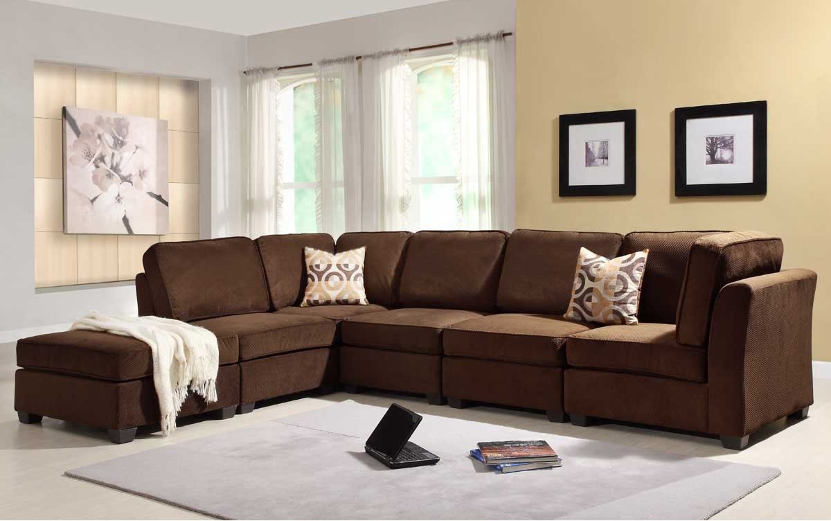 Шоколадный диван в интерьере. Коричневый диван. Светло коричневый диван. Бежевокортчгевый диван. Кофейные диваны